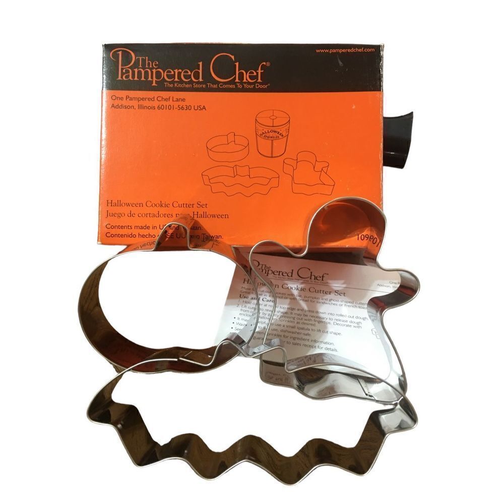Pampered Chef Set of 3 Halloween Cookie Cutters #1097 with Instructions and Reci